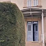 Taxus-smokers Not Welcome 3*