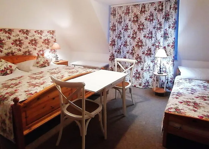 Konukevi Drei Individuelle Villen-Zimmer Fuer Echte Nichtraucher 3*