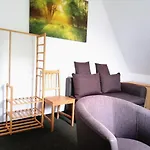 Taxus-smokers Not Welcome Penzion 3*